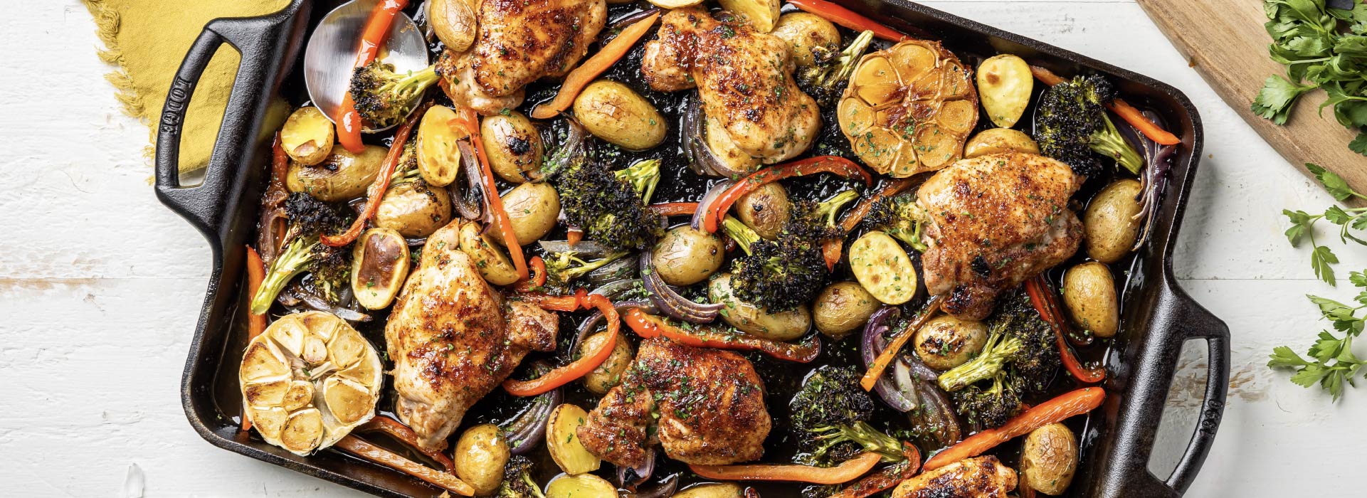 One-Pan Honey Garlic Chicken & Roasted Veggies – Lodge Cast Iron