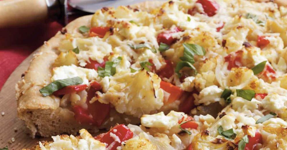 Skillet Cauliflower-feta Pizza