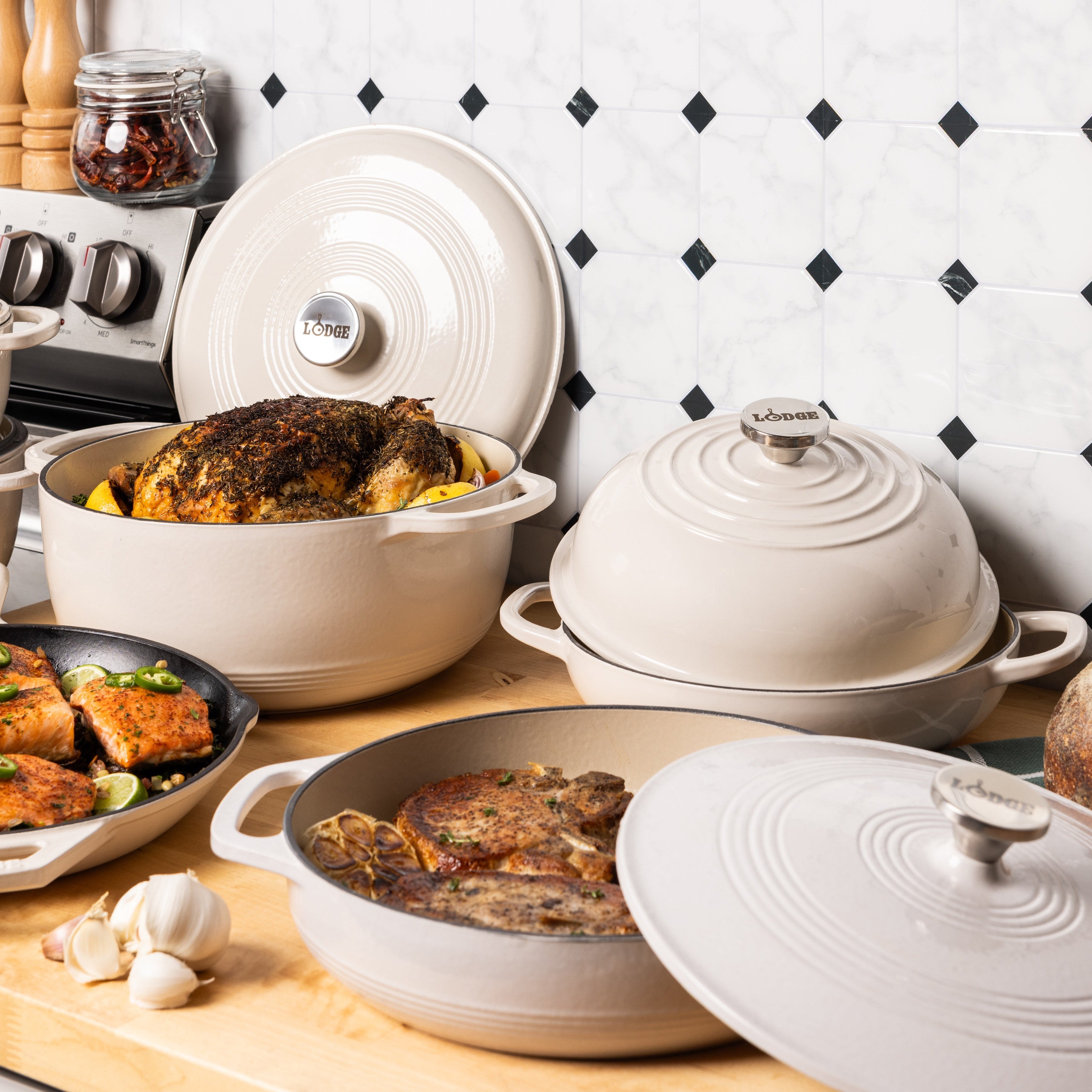 Essential Enamel – Lodge Cast Iron