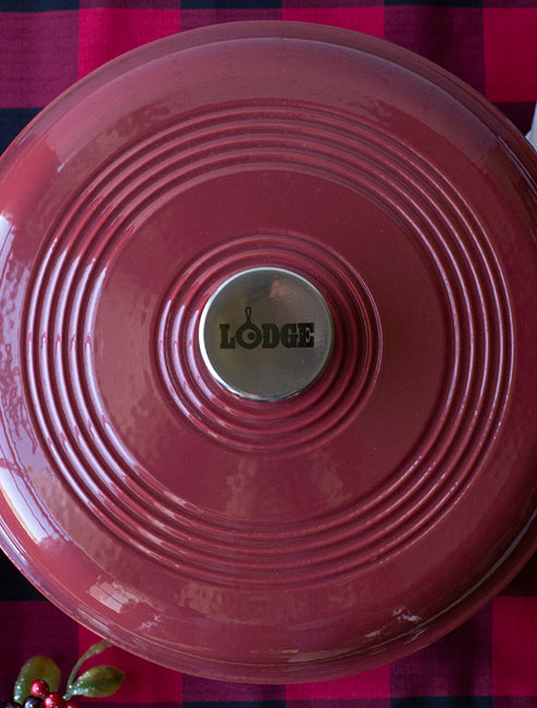 1_2020-Holdiay-Enamel_Berry-Red_Selling-Point-Images_WEB_fd857bbd-7c6e-45be-a99e-643485bb9f8f