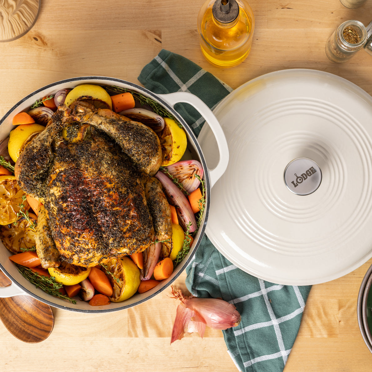 7.5 Quart Essential Enamel Dutch Oven