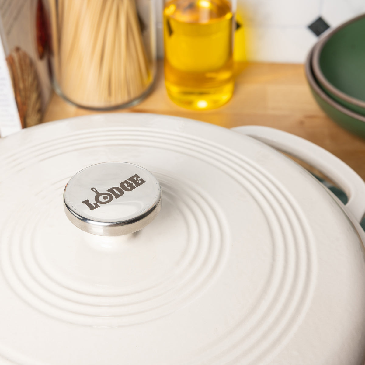 7.5 Quart Essential Enamel Dutch Oven