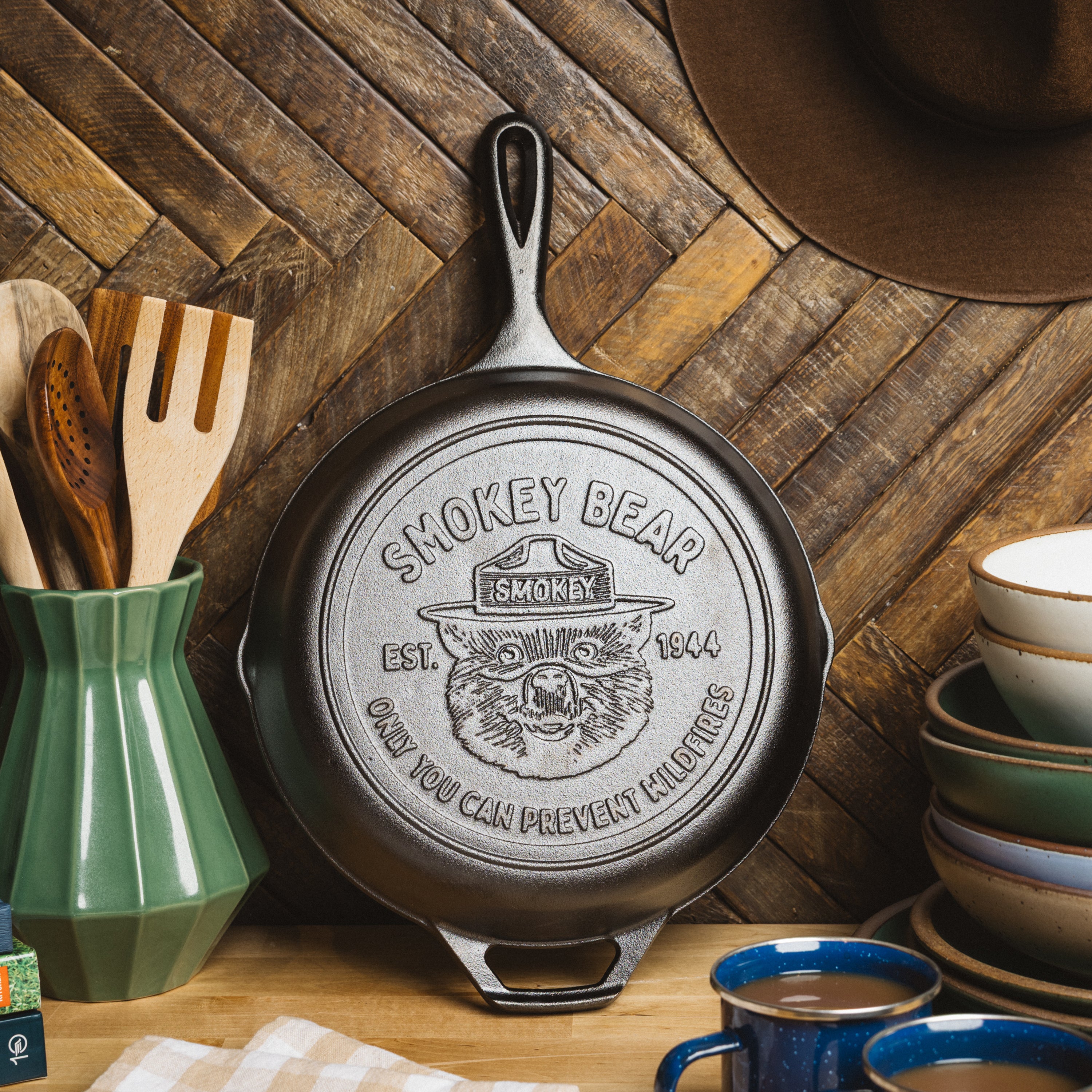 10.25 Inch Seasoned Cast Iron Smokey Bear Skillet