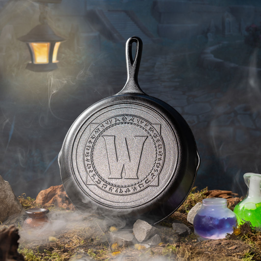 10.25 Inch Seasoned Cast Iron World of Warcraft Skillet
