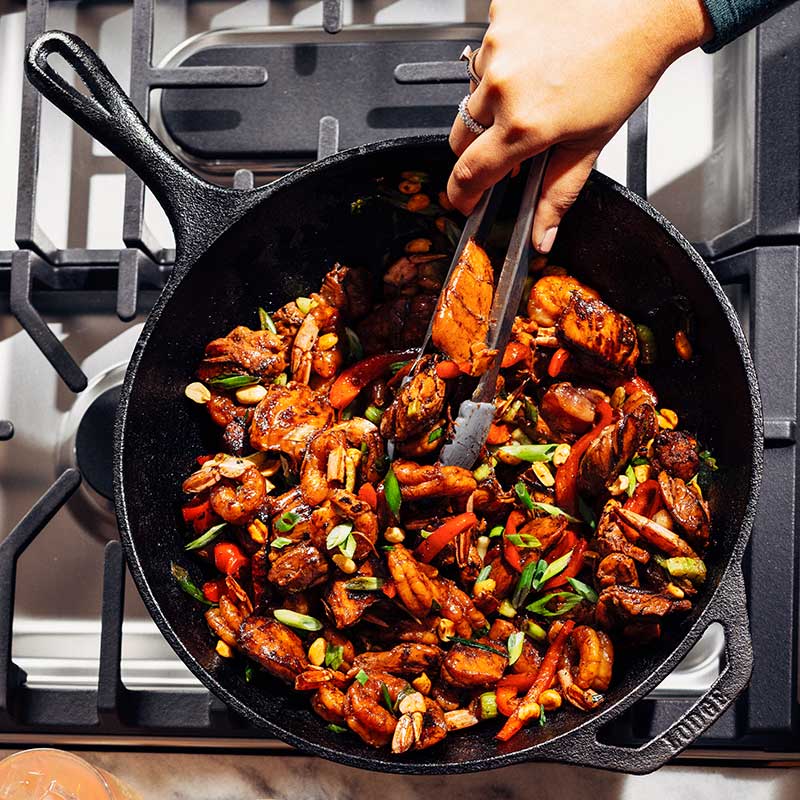 3_LC12W_12-Inch-Chef-Wok_Selling-Point_Cook-like-a-chef_800x800_WEB