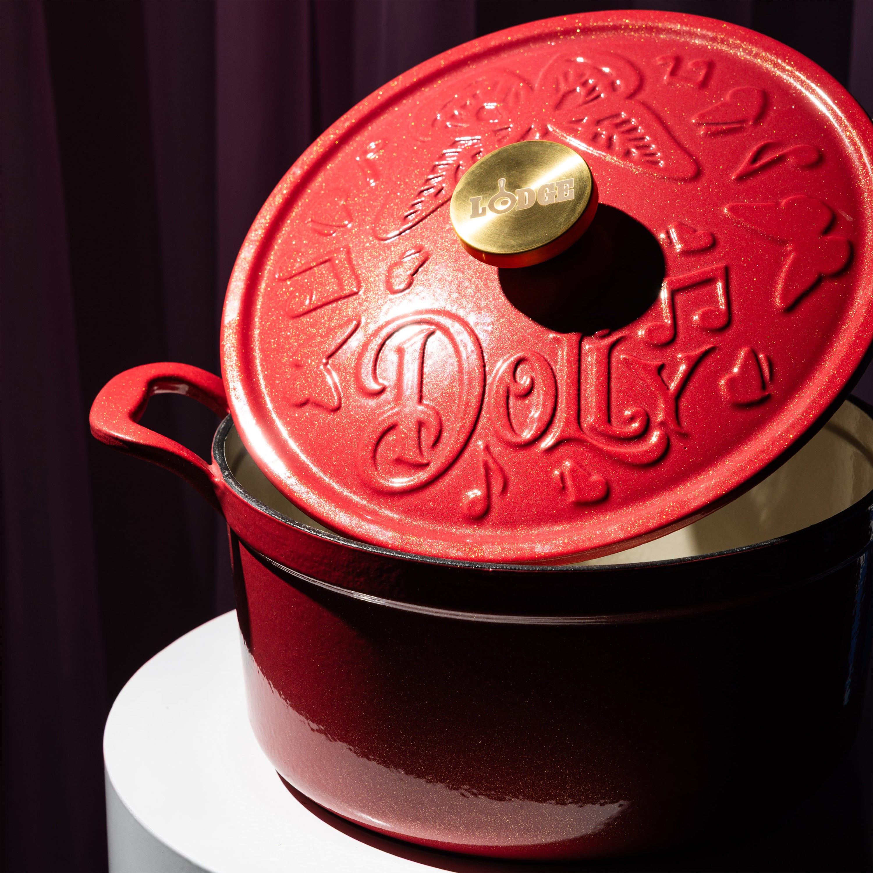 Enameled Cast Iron Dolly Parton Dutch Oven