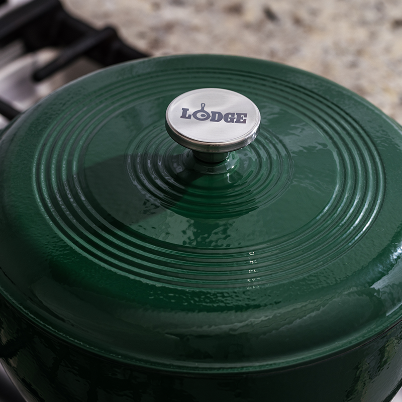 EC6D59_Lifestyle3_WEB_800x800_e9356b2b-2754-42fd-a2fa-3a8359d2dd92