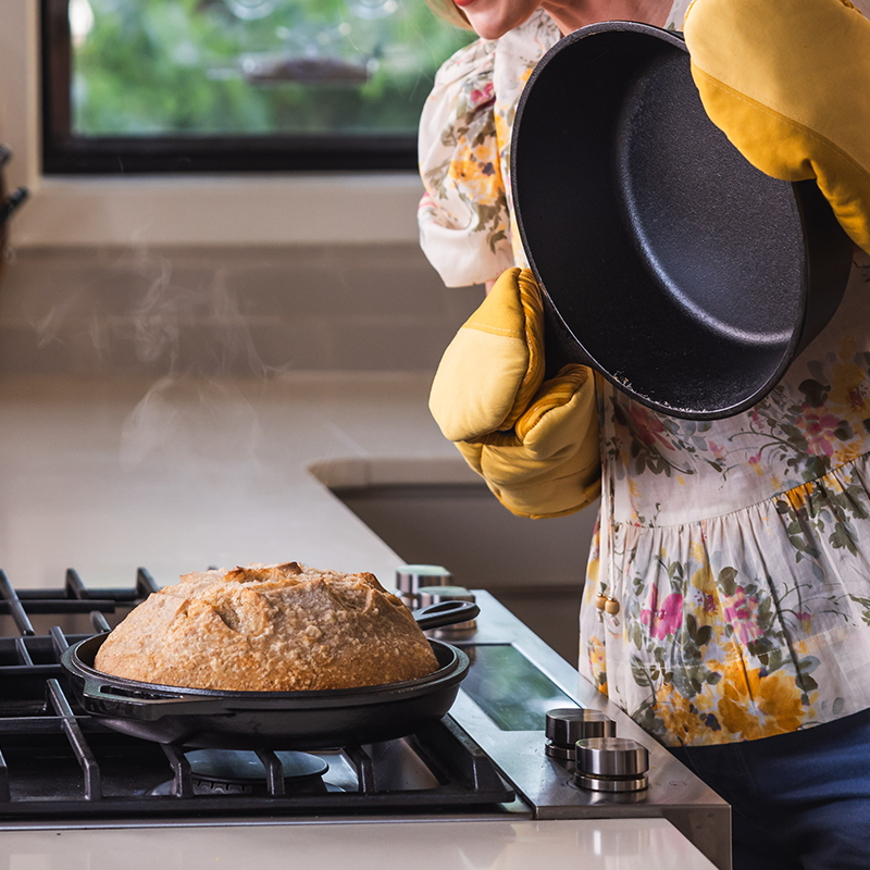 3.2 Quart Seasoned Cast Iron Combo Cooker