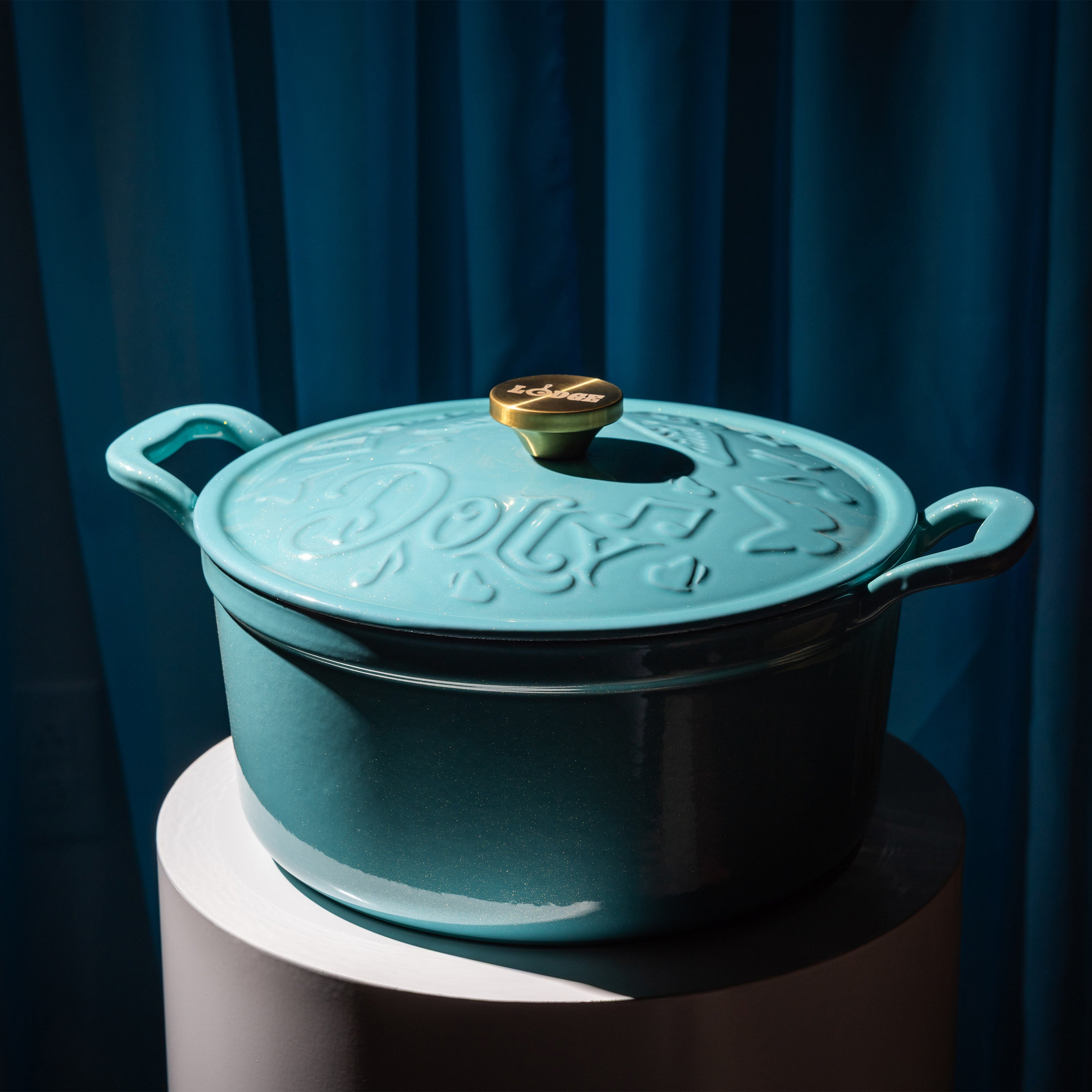 Enameled Cast Iron Dolly Parton Dutch Oven