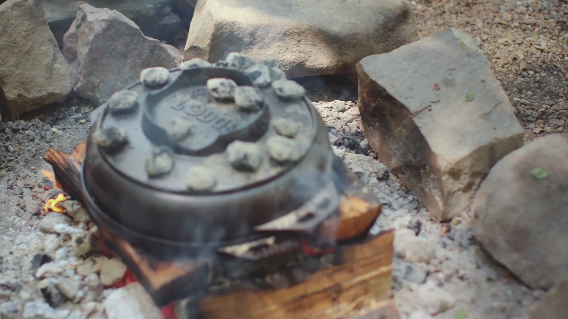 Load video: 5 Commonly Asked Questions About the Cook-It-All Lodge Cast Iron
