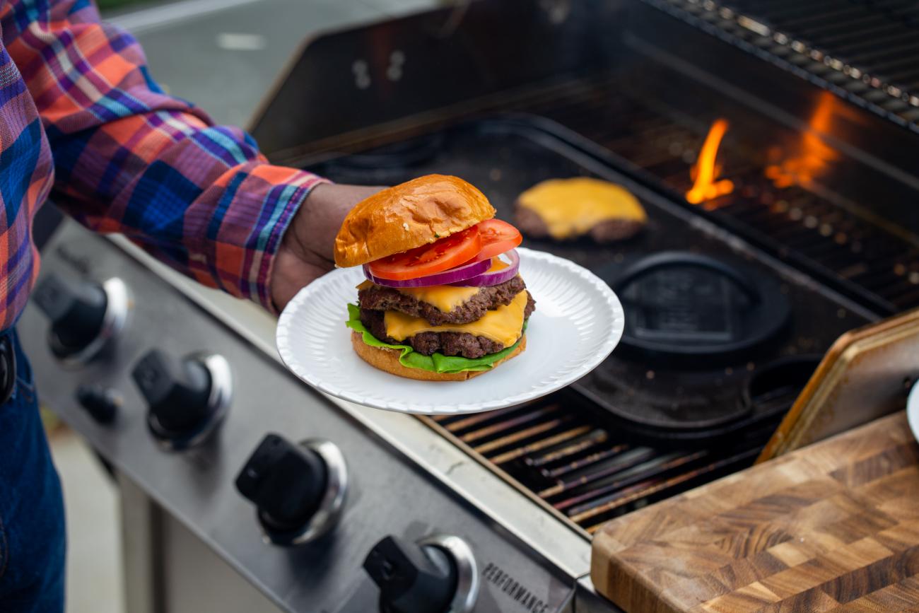 Smash Burgers With Garlic Butter Buns