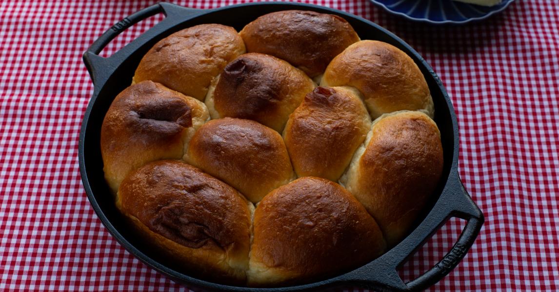 Honey Butter Dinner Rolls