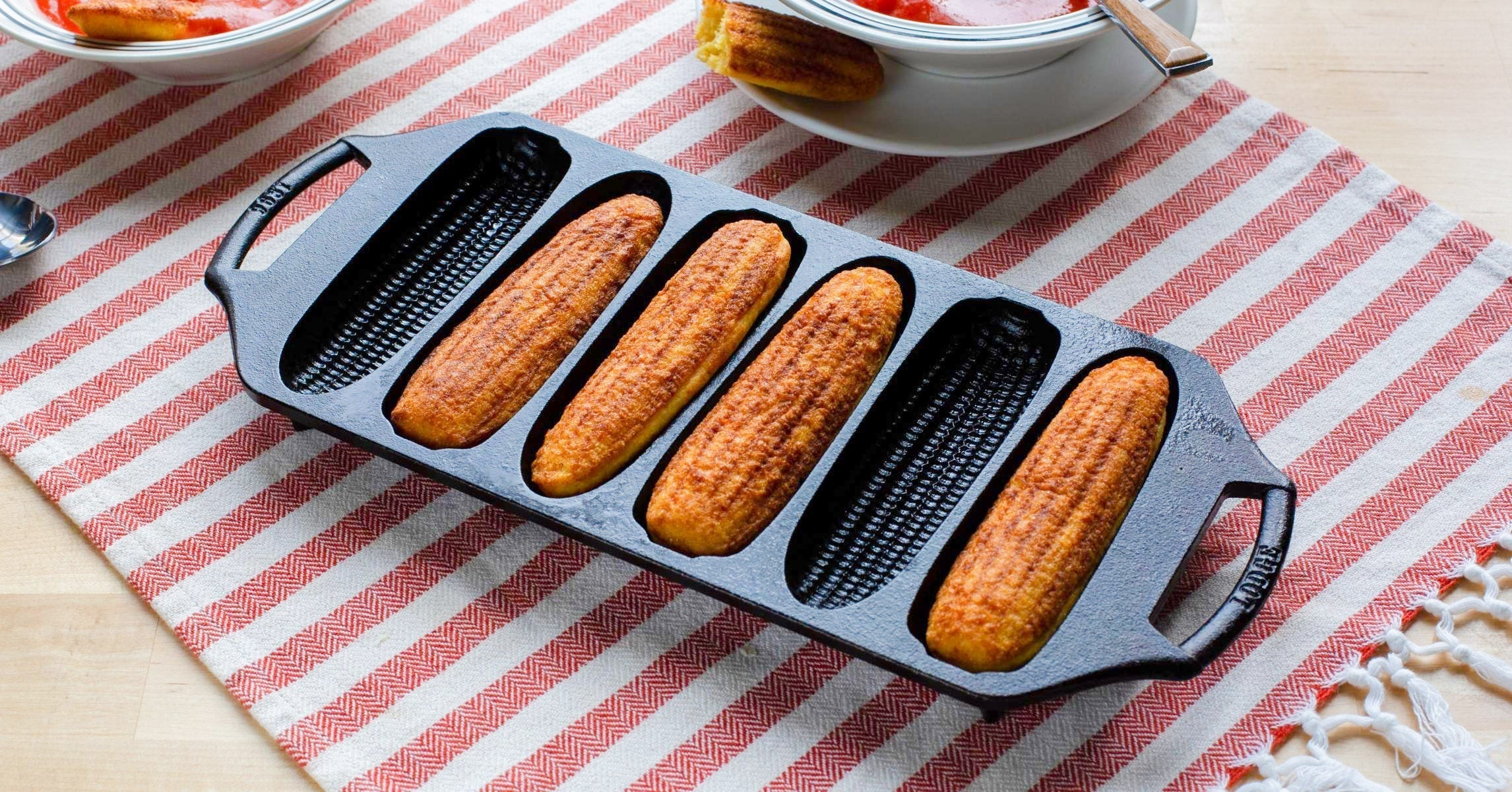Cornbread in cornstick pan