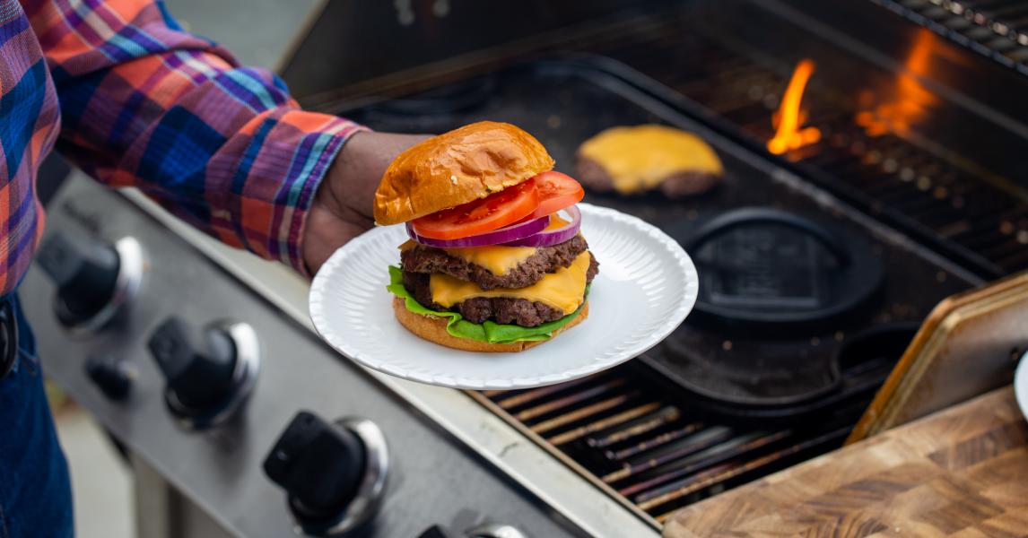Smash Burgers With Garlic Butter Buns