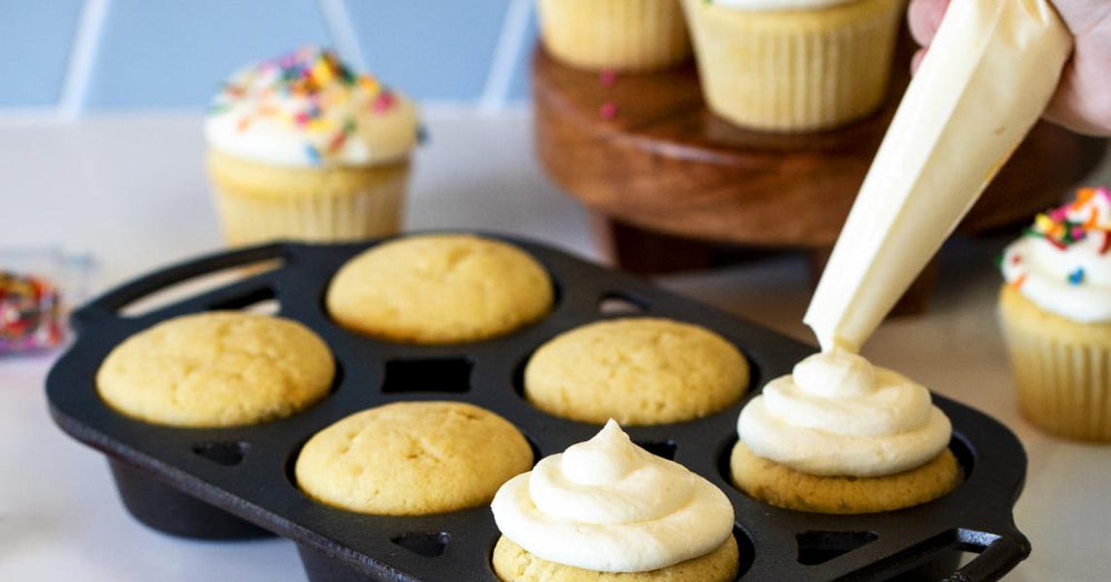 Classic Vanilla Cupcakes