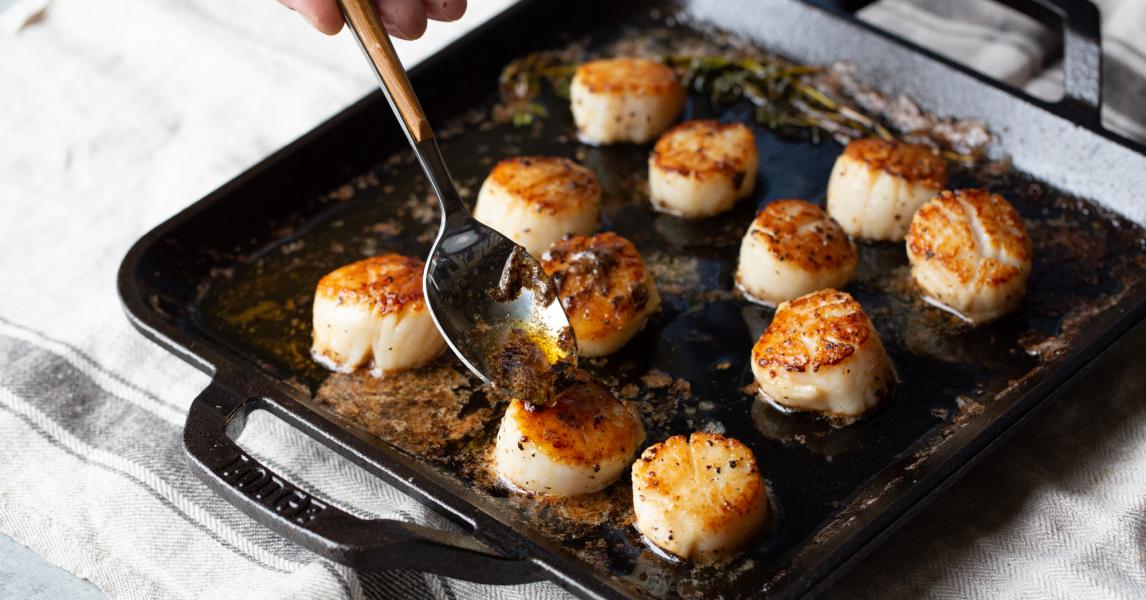 Pan-seared Scallops with Lemon and Thyme