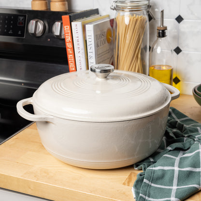 7.5 Quart Essential Enamel Dutch Oven