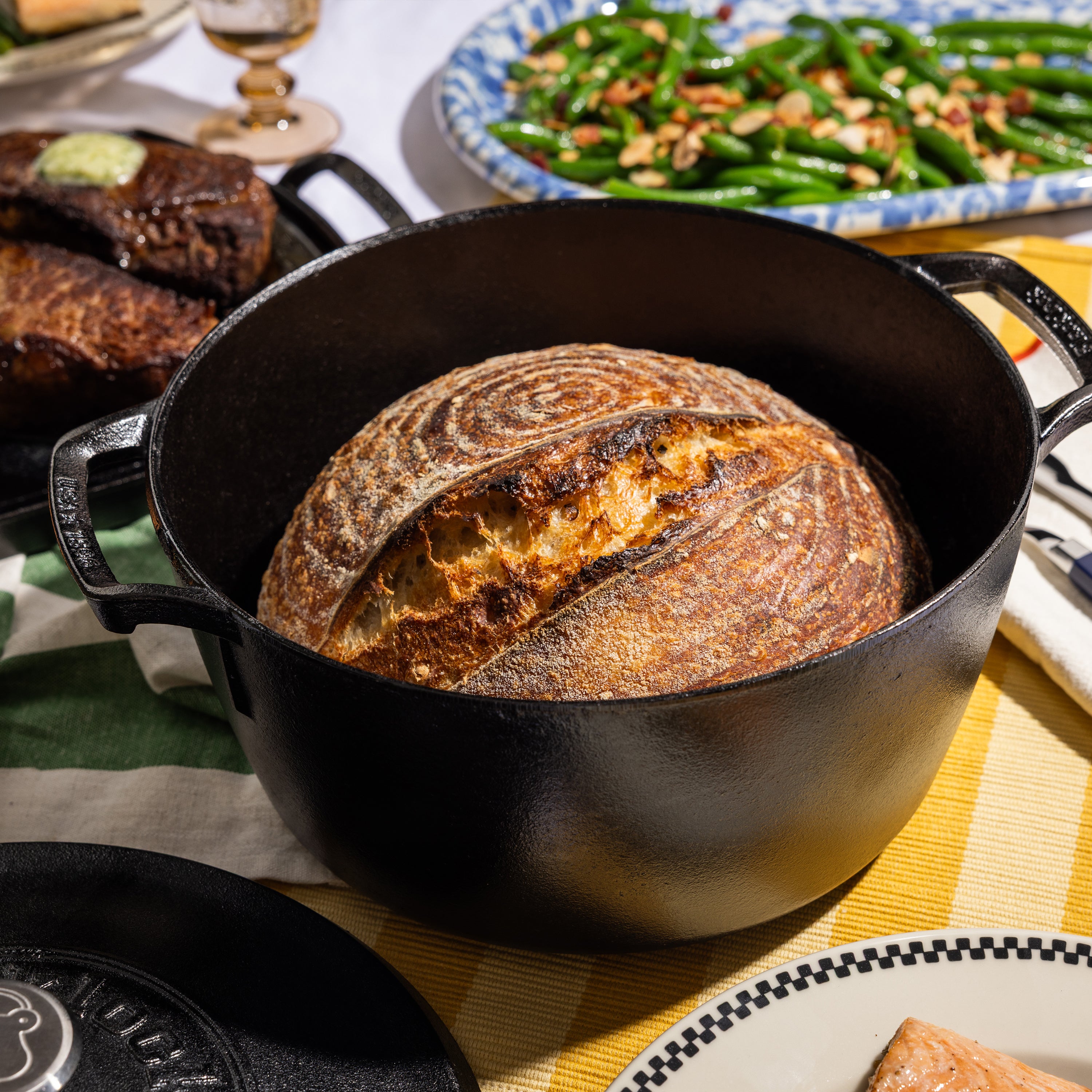5.5-Quart Cast Iron Dutch Oven | Shop Online | Lodge Cast Iron