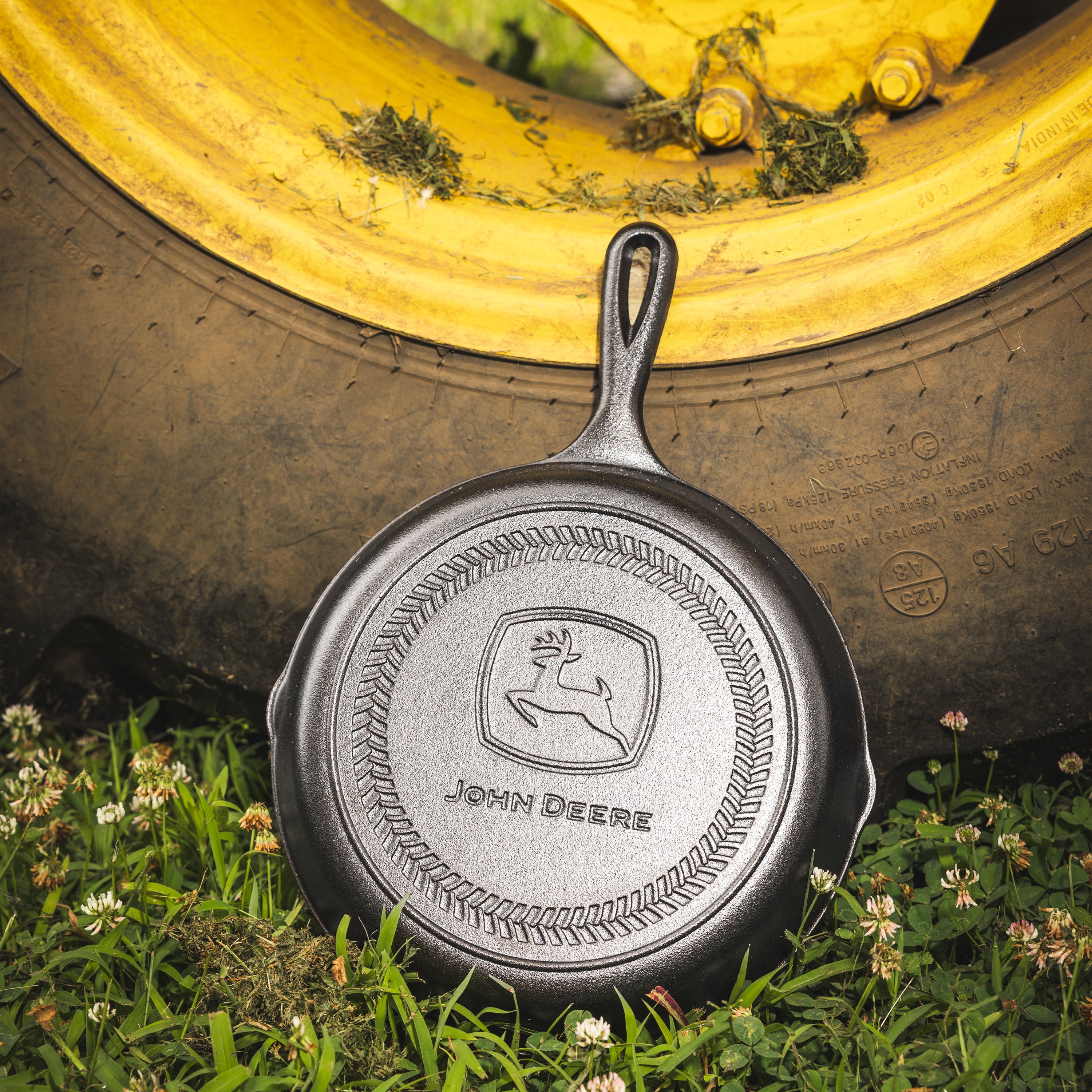 10.25 Inch Seasoned Cast Iron Skillet, John Deere Logo