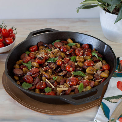 Two Handle Pan Cast Iron Dual Handle Pan | Shop Online | Lodge Cast Iron