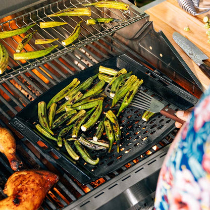 L15RCGT_Grill_20Topper_New_20Handles_lifestyle1_800x800_WEB