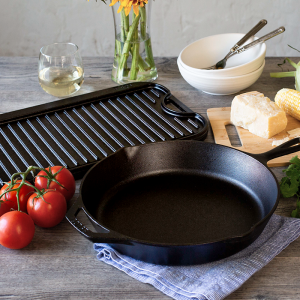 https://www.lodgecastiron.com/sites/default/files/styles/feature_3_col_small__tombras_large/public/2019-09/seasoned%20cast%20Iron%402x.png?h=fbf7a813&itok=jn8Db67I