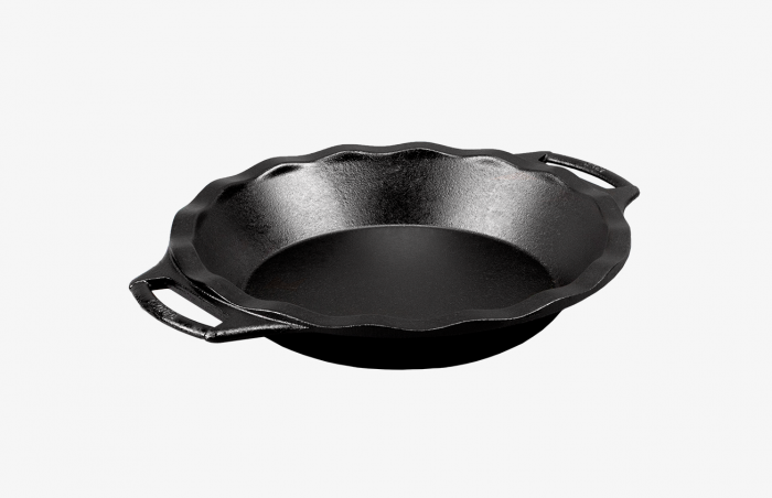 https://www.lodgecastiron.com/sites/default/files/styles/large_card__tombras_extra_large/public/2021-04/Bakeware_Category_Product-Guide_WEB.jpg?h=3624f740&itok=ClL1BAGS