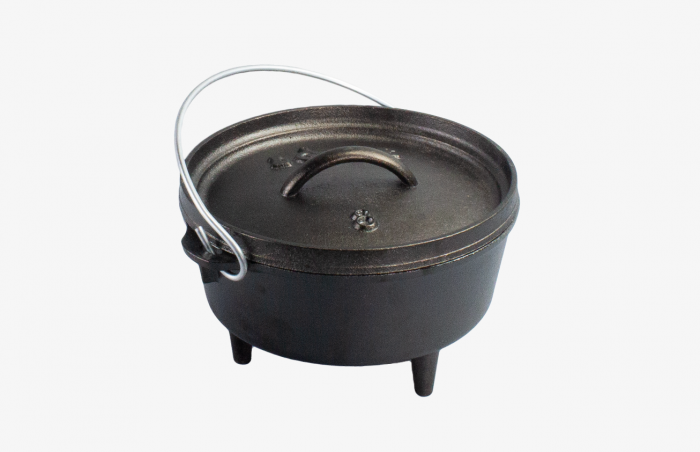 https://www.lodgecastiron.com/sites/default/files/styles/large_card__tombras_extra_large/public/2021-04/Camp-Dutch-Ovens_Category_Product-Guide_WEB.jpg?h=3624f740&itok=3k8dEnzI