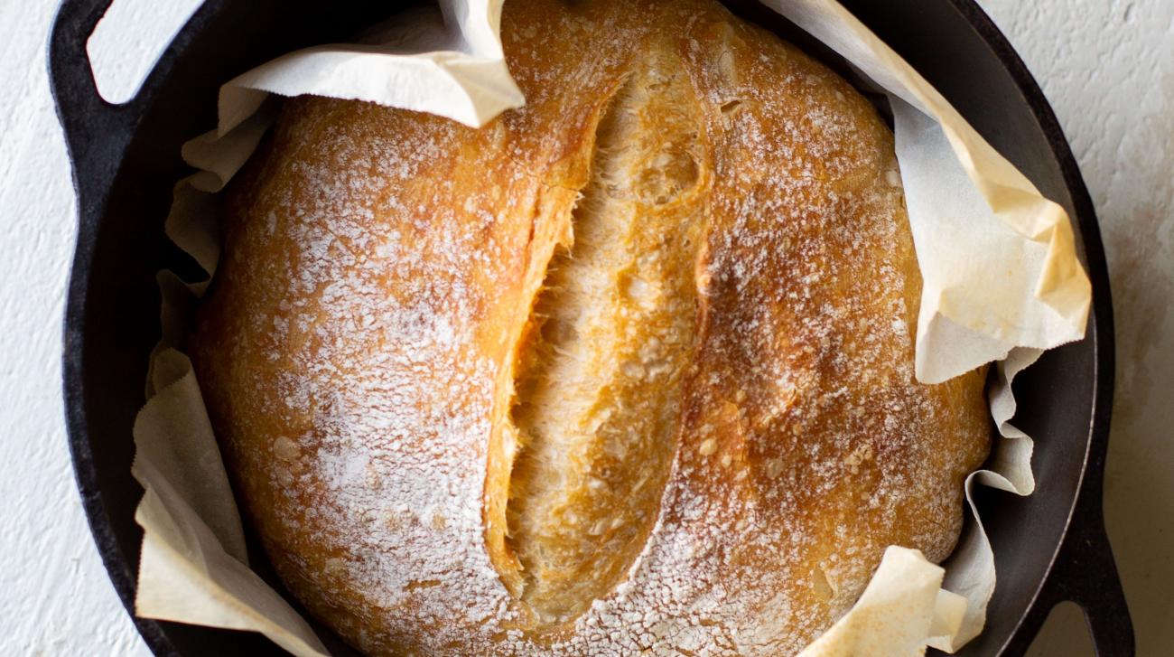 How To Transfer Bread Dough to a Hot Cast Iron Dutch Oven - Bread