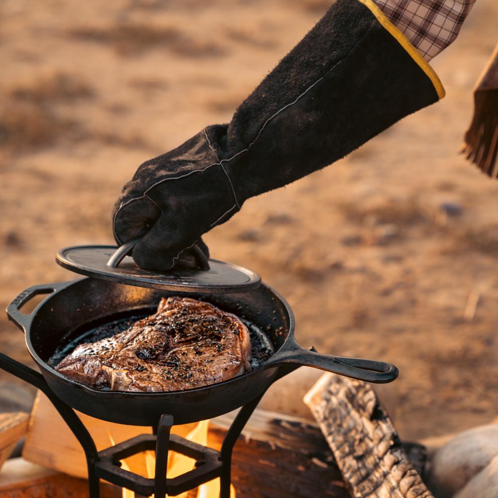Shoppers Love Lodge's Cast Iron Camp Dutch Oven