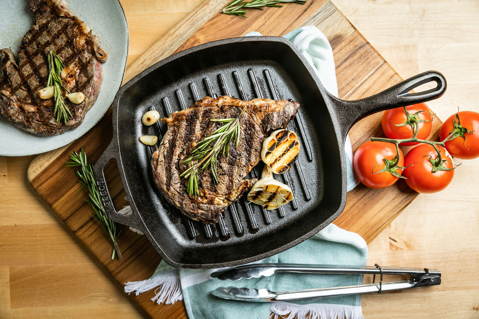 Lodge Cast Iron  USA Made Cookware, Bakeware, Pans & More